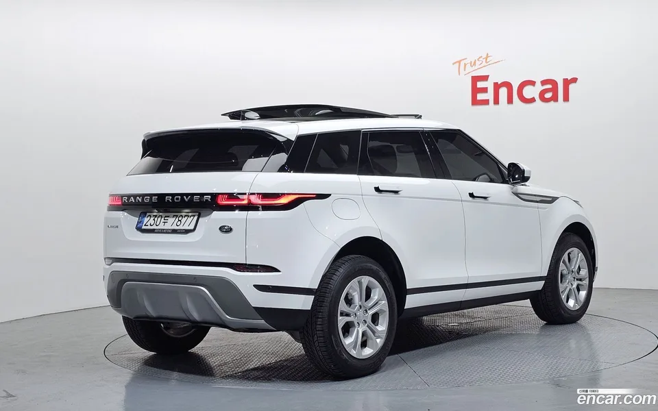 Land Rover Range Rover Evoque P250 S 2022 — миниатюра 2