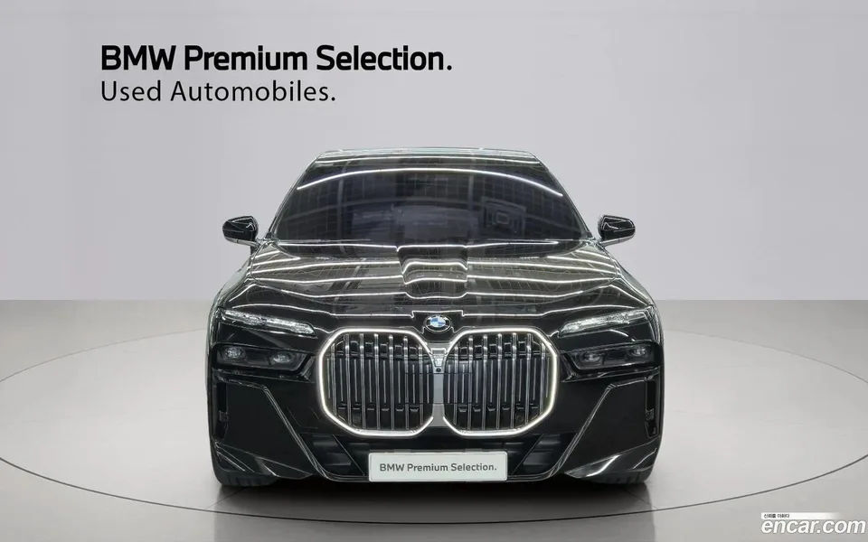 BMW 7 Series 740i xDrive M 2024 — миниатюра 2