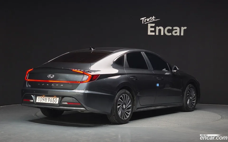 Hyundai Sonata Hybrid 2023 — миниатюра 2