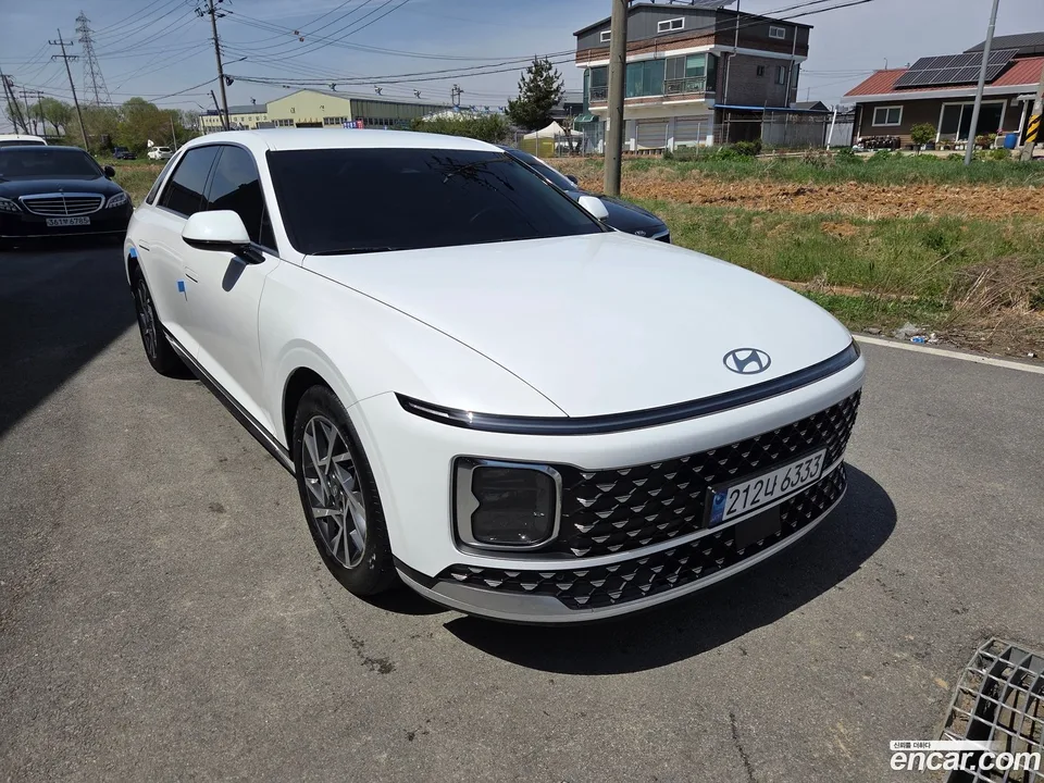 Hyundai Grandeur 2.5 2WD 2023 — миниатюра 2