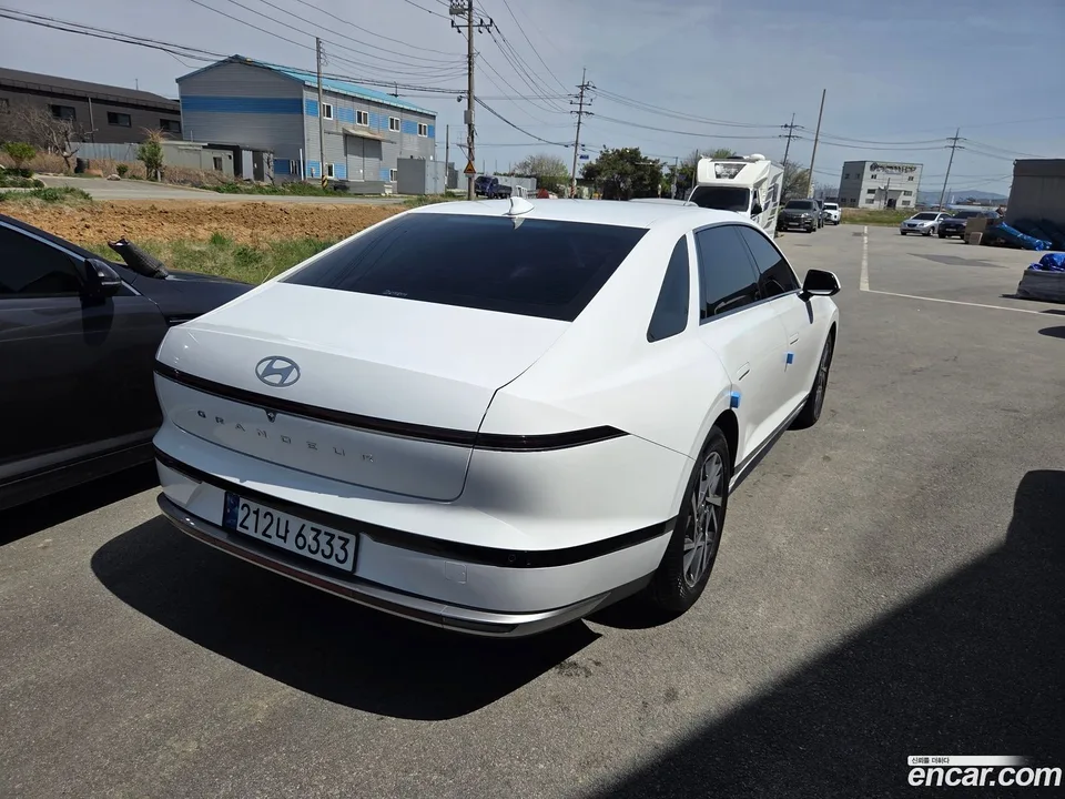 Hyundai Grandeur 2.5 2WD 2023 — миниатюра 3