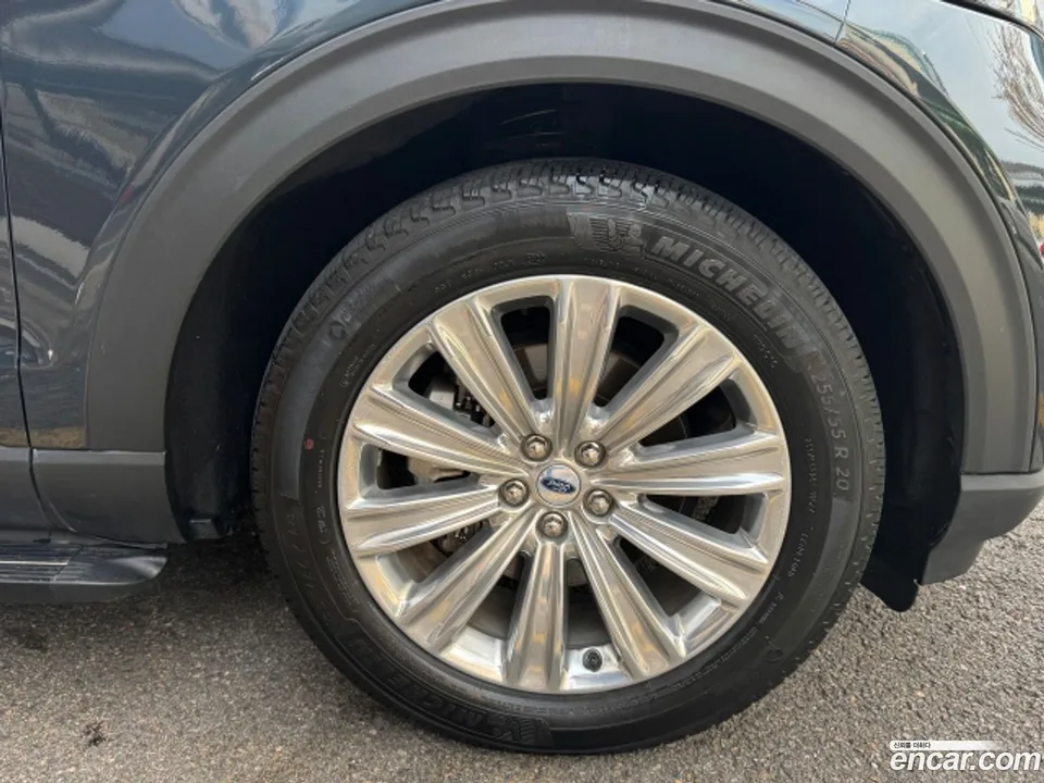 Ford Explorer 2.3 4WD 2022 — миниатюра 4