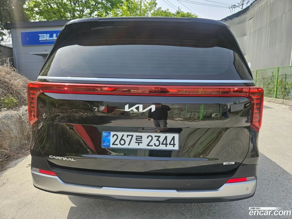 Kia Carnival HEV 9 2025 — миниатюра 4
