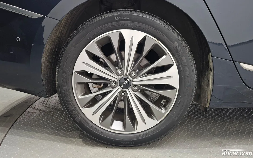 Kia K8 Hybrid 2022 — миниатюра 5
