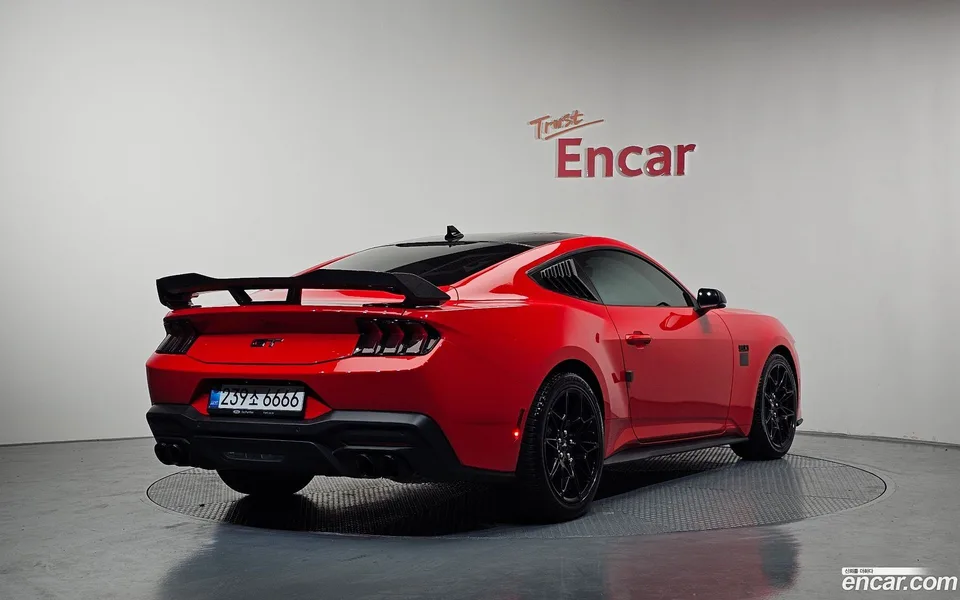 Ford Mustang 5.0 GT 2024 — миниатюра 2