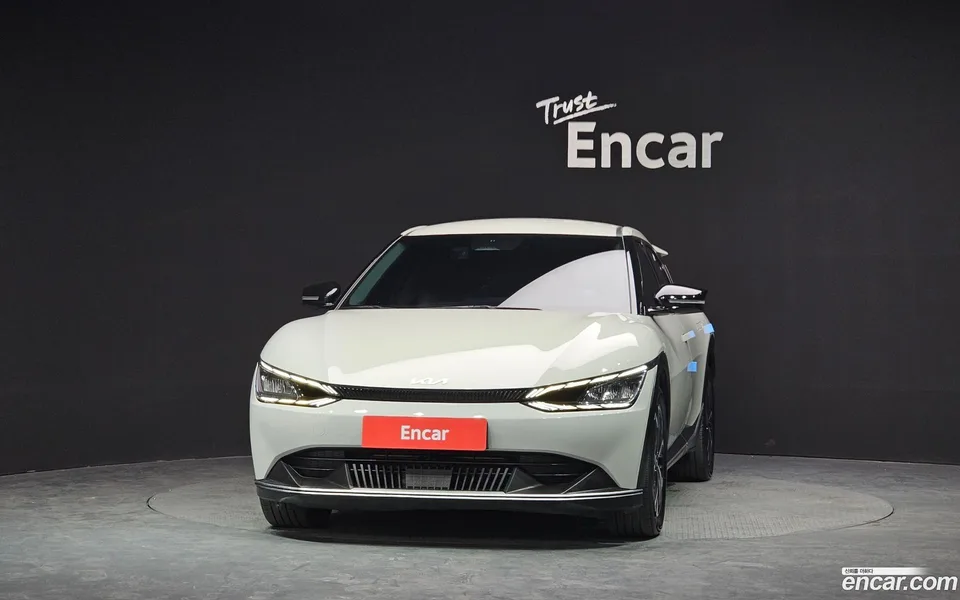 Kia EV6 2022 — миниатюра 3