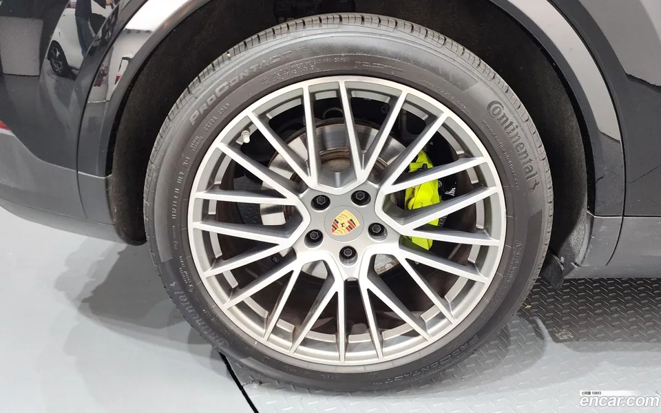 Porsche Cayenne 3.0 E- 2023 — миниатюра 5