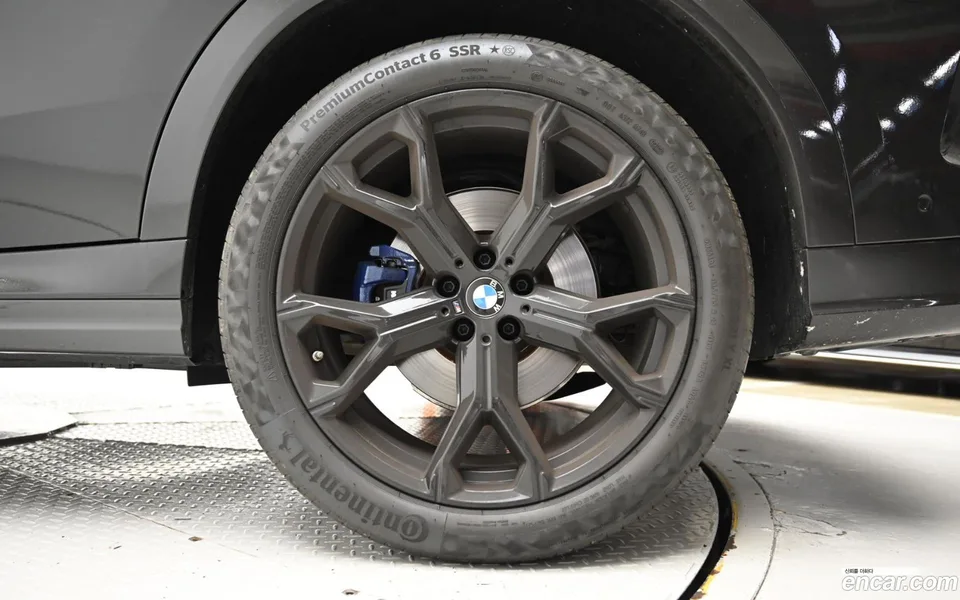 BMW X6 xDrive40i M 2022 — миниатюра 5