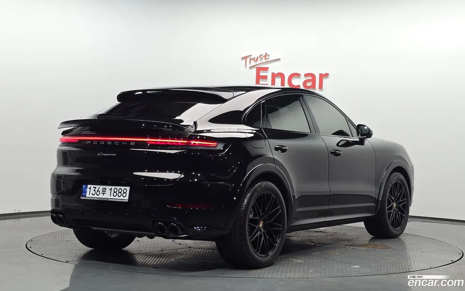 Porsche Cayenne 3.0 2025 — миниатюра 2