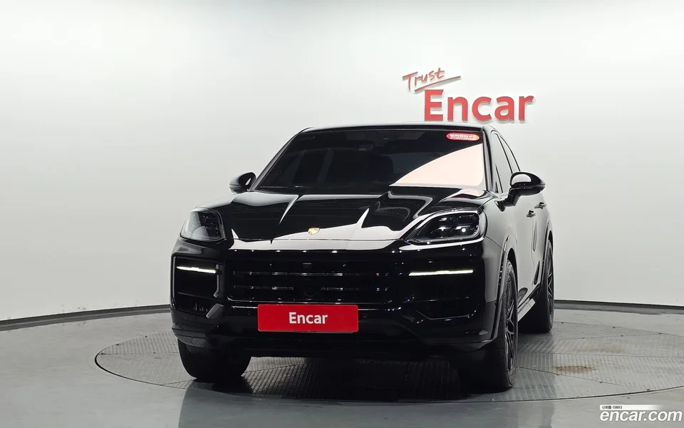 Porsche Cayenne 3.0 2025 — миниатюра 3