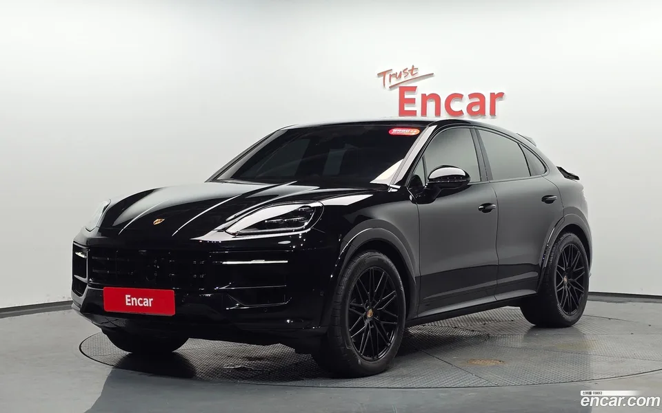Porsche Cayenne 3.0 2025 — фото 1, купить с доставкой в Москву