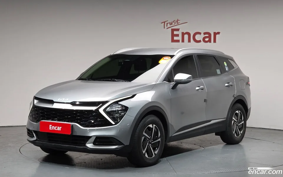 Kia Sportage Hybrid 4WD 2022 — фото 1, купить с доставкой в Москву