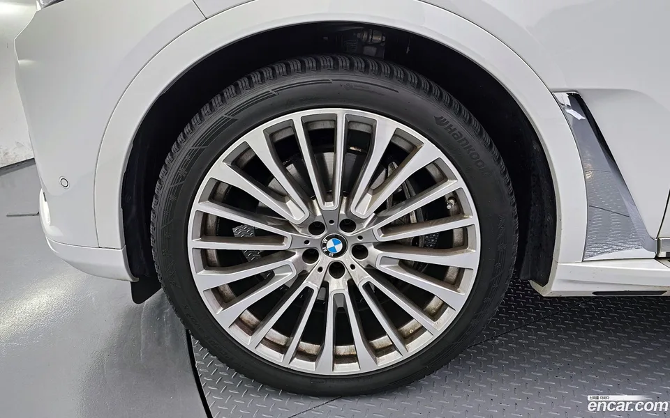BMW X7 xDrive 40d 7 2022 — миниатюра 5