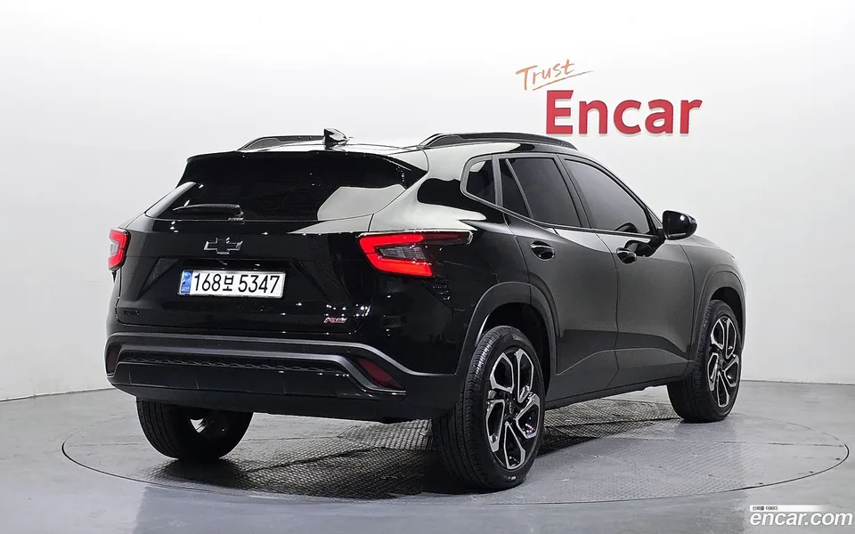Chevrolet Trax Crossover 1.2 RS 2023 — миниатюра 2