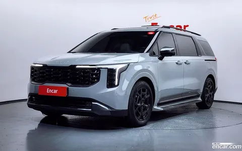 Kia Carnival 2024 buy in Moscow