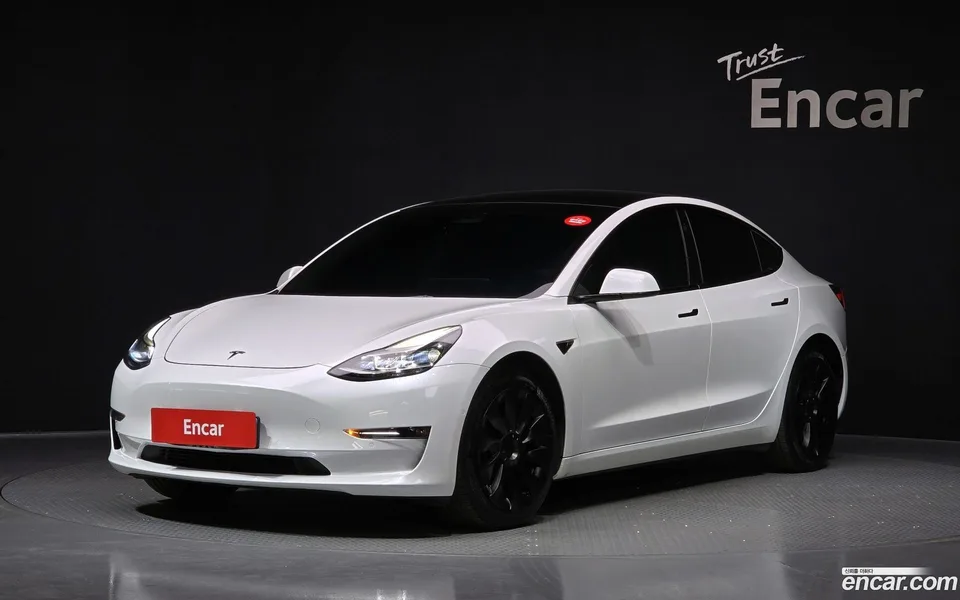 Tesla Model 3 AWD 2022 — фото 1, купить с доставкой в Москву