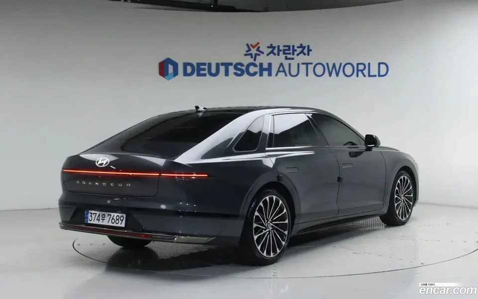 Hyundai Grandeur 2.5 2WD 2023 — миниатюра 2