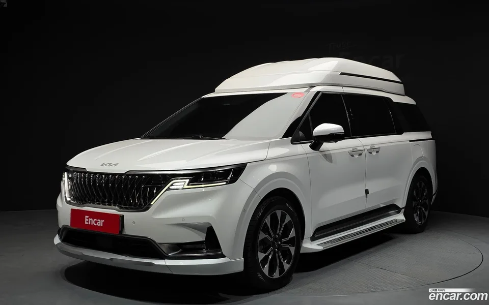 Kia Carnival 7 2023 — фото 1, купить с доставкой в Москву