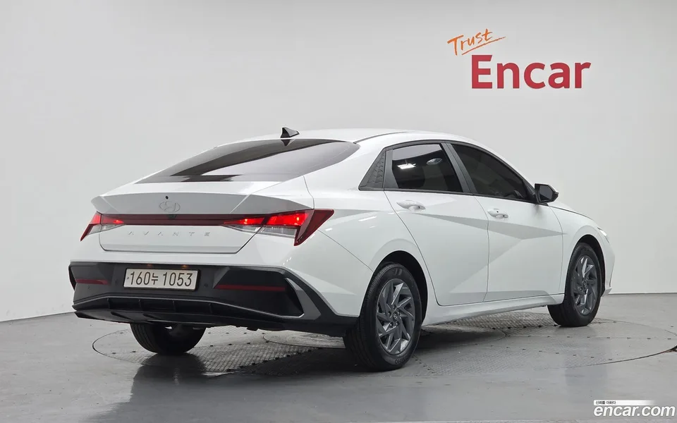 Hyundai Avante CN7 1.6 LPi 2024 — миниатюра 2
