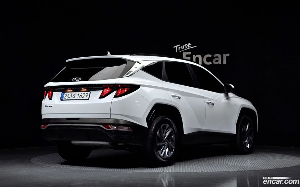 Hyundai Tucson Hybrid 2WD 2023 — миниатюра 2