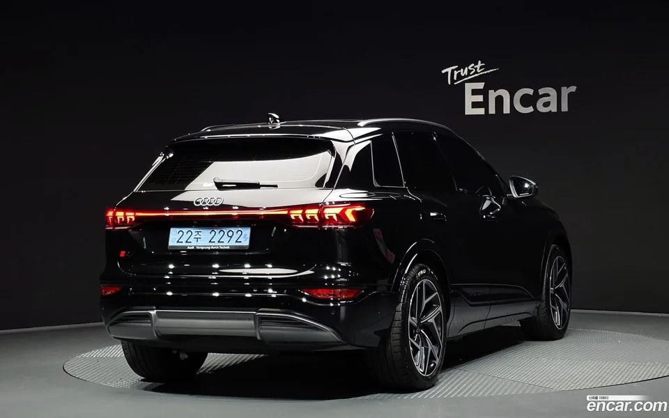 Audi Q6 e- 2025 — миниатюра 2
