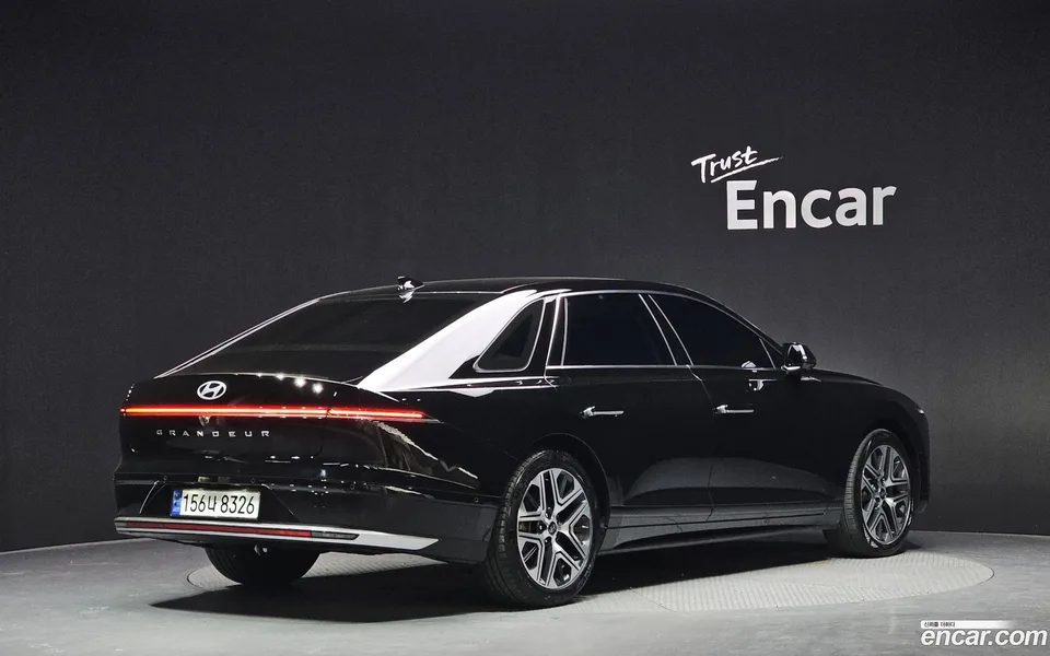 Hyundai Grandeur 2.5 2WD 2023 — миниатюра 2