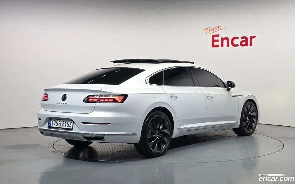 Volkswagen Arteon 2.0 TDI 2023 — миниатюра 2