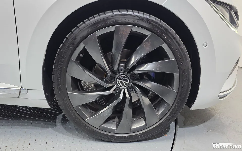 Volkswagen Arteon 2.0 TDI 2023 — миниатюра 5