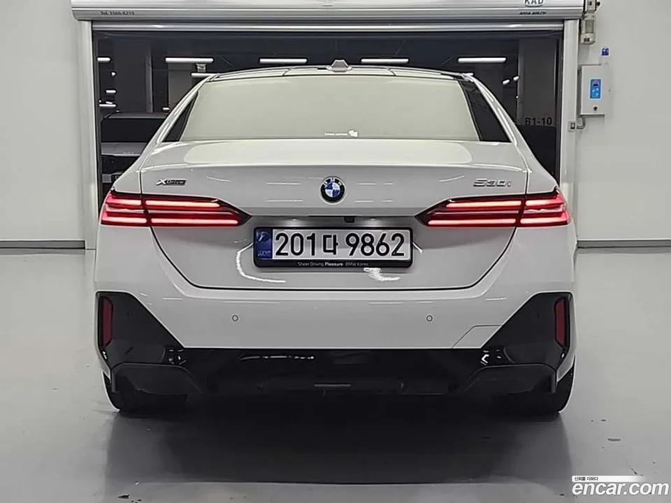 BMW 5 Series 530i xDrive M 2025 — миниатюра 3
