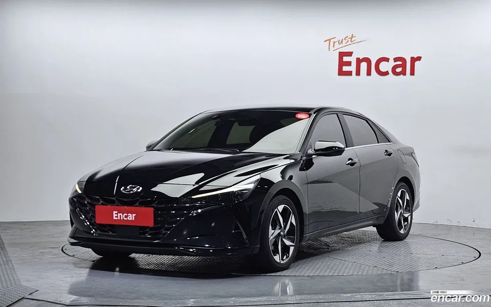 Hyundai Avante Hybrid 2023 — фото 1, купить с доставкой в Москву