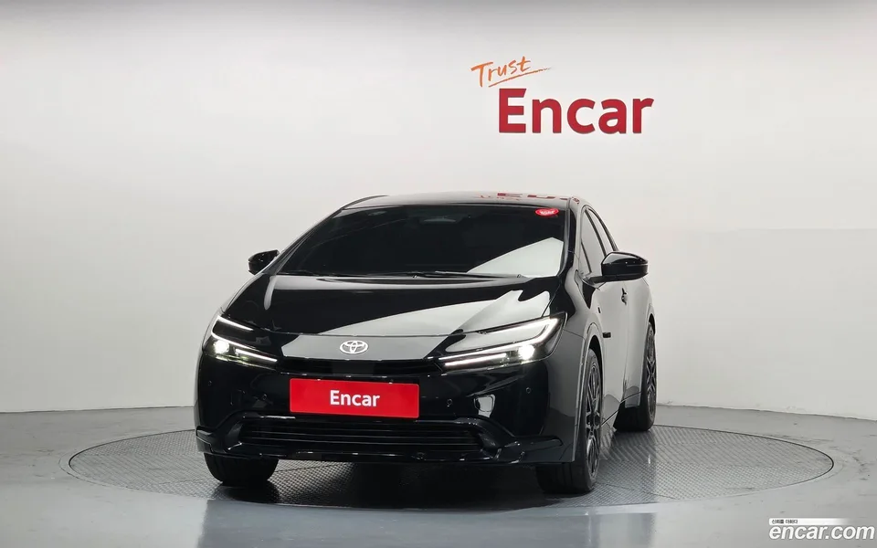 Toyota Prius 2.0 XLE 2025 — миниатюра 3