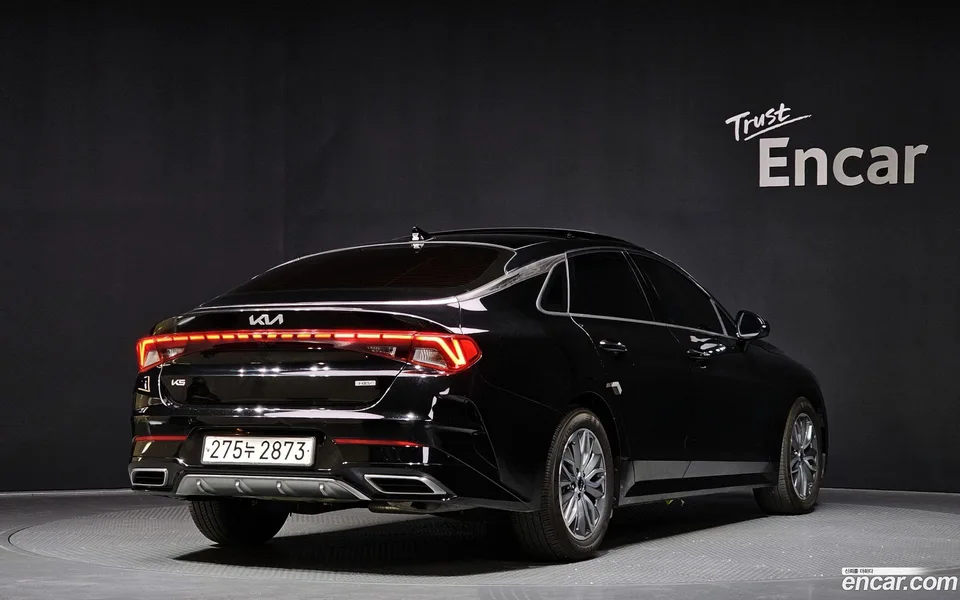 Kia K5 Hybrid 2023 — миниатюра 2