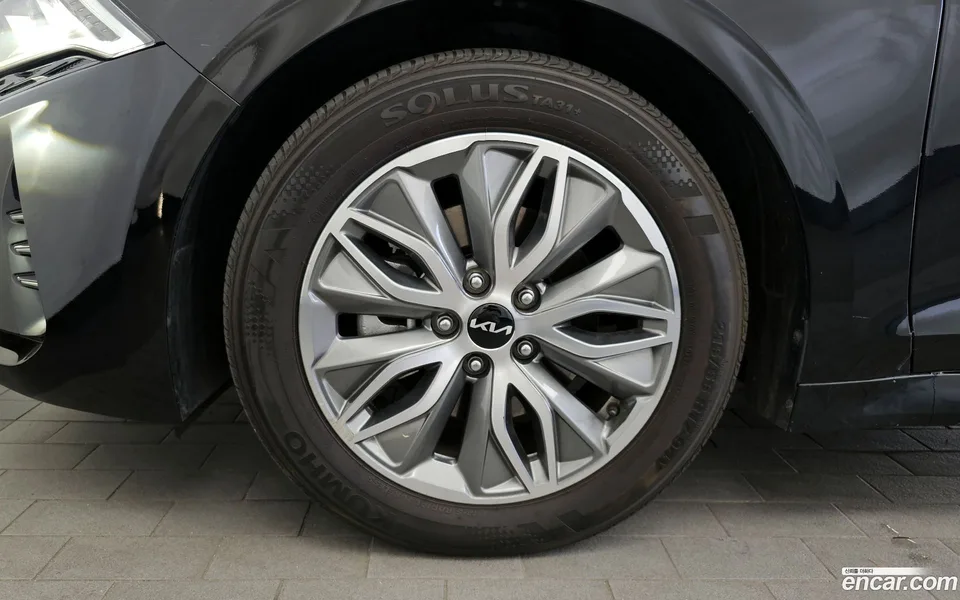 Kia K5 Hybrid 2023 — миниатюра 5