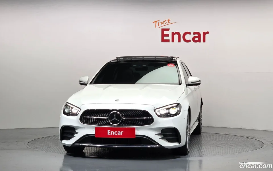 Mercedes-Benz E-Class E350 4MATIC AMG Line 2022 — миниатюра 3