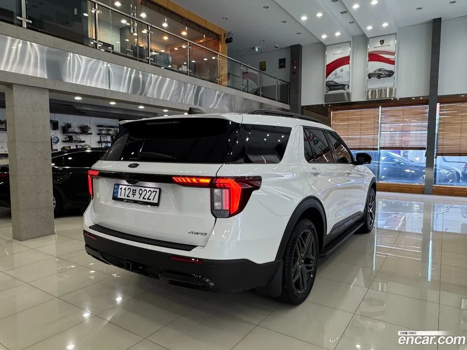 Ford Explorer 2.3 ST- 4WD 2025 — миниатюра 2