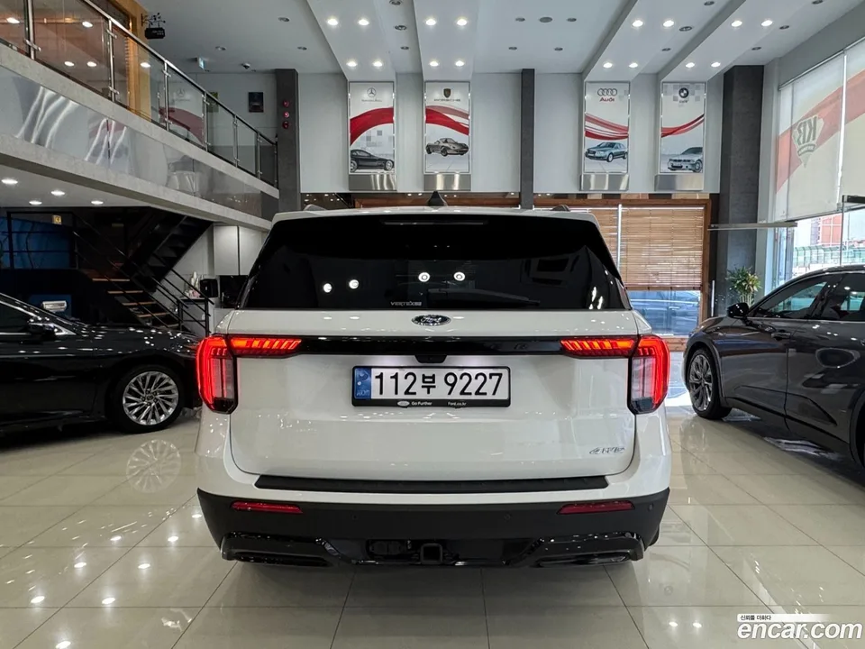 Ford Explorer 2.3 ST- 4WD 2025 — миниатюра 4
