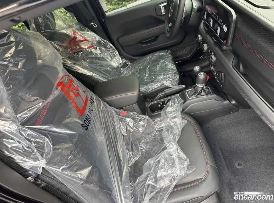 Jeep Wrangler 2.0 4 2025 — миниатюра 2