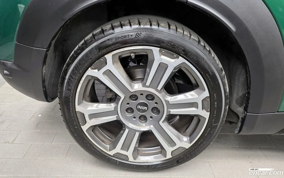 MINI Cooper S Countryman ALL4 2023 — миниатюра 5