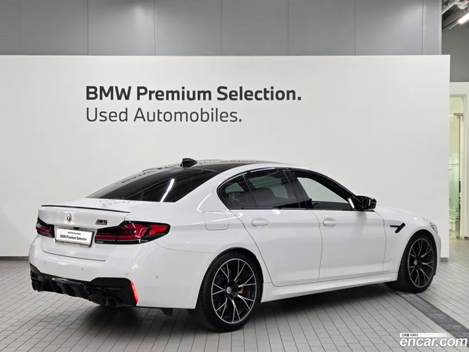 BMW M5 M5 2023 — миниатюра 2