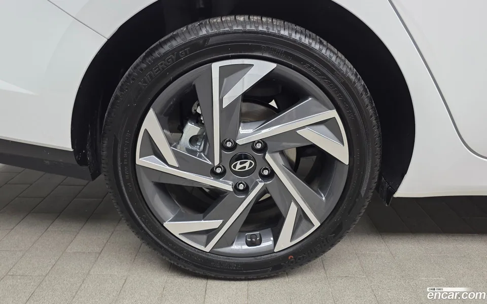 Hyundai Avante CN7 1.6 2024 — миниатюра 5