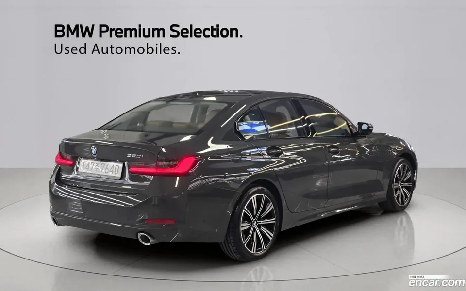 BMW 3 Series 320i 2025 — миниатюра 2