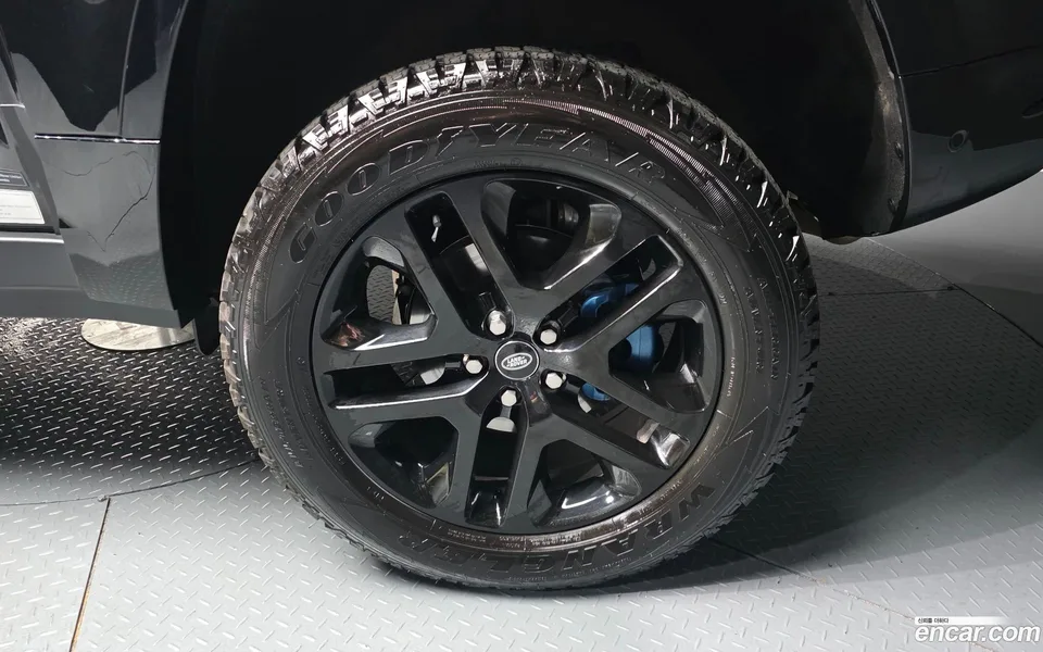 Land Rover Defender 90 D250 XS 2024 — миниатюра 5