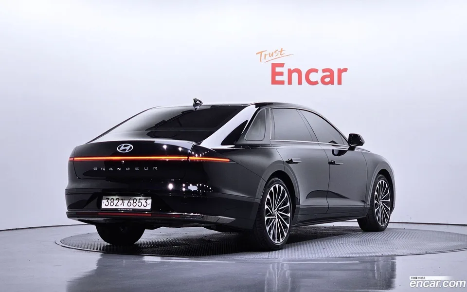 Hyundai Grandeur 3.5 4WD 2023 — миниатюра 2