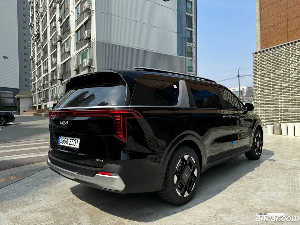 Kia Carnival HEV 9 2026 — миниатюра 5