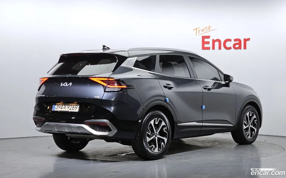 Kia Sportage Hybrid 2WD 2023 — миниатюра 2