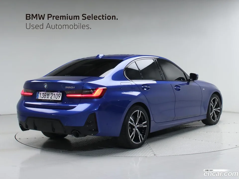 BMW 3 Series 320i M 2022 — миниатюра 2
