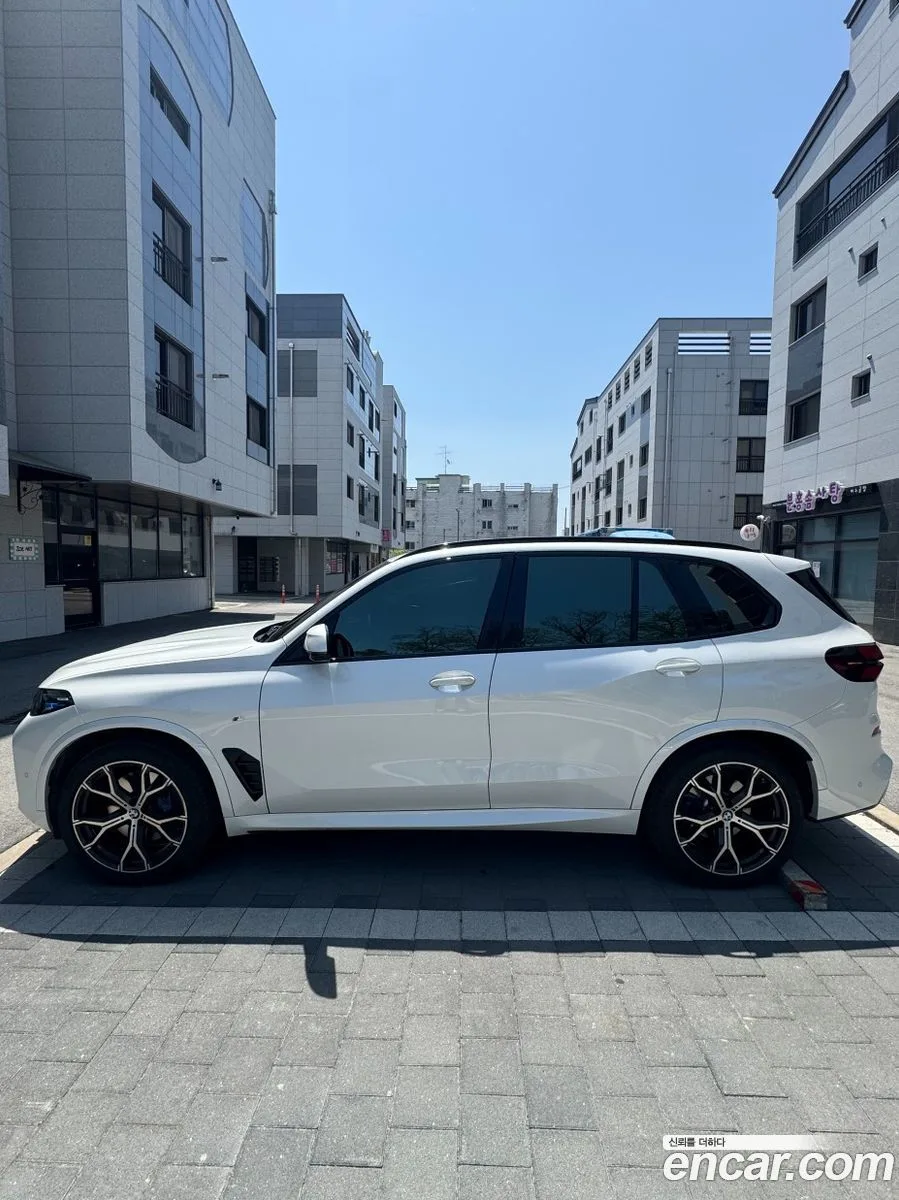 BMW X5 xDrive 40i M 2025 — миниатюра 4