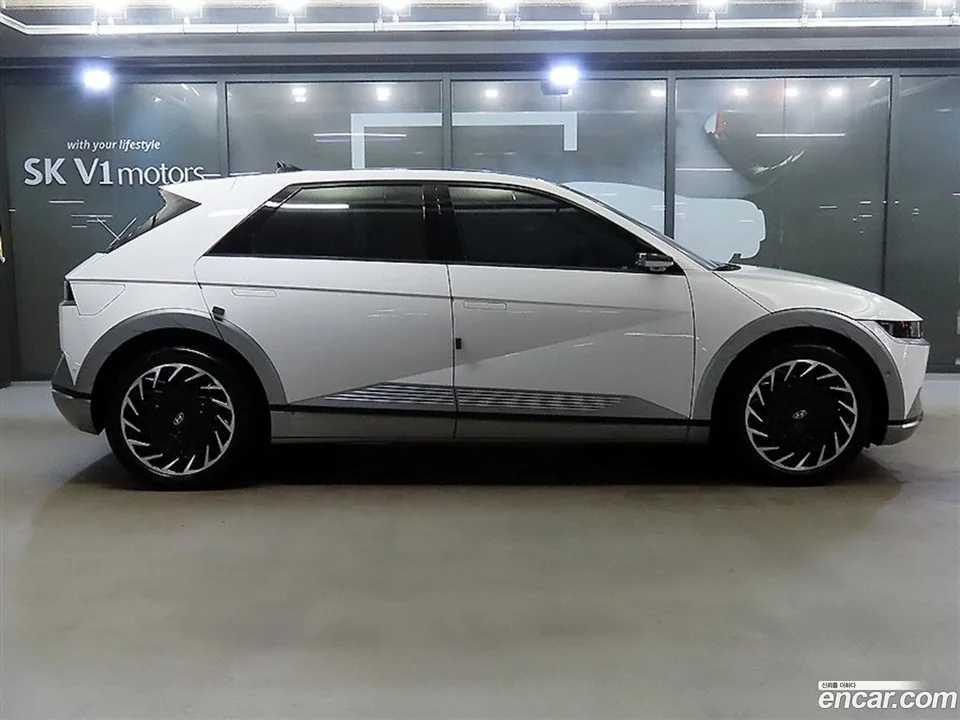 Hyundai Ioniq 5 2024 — миниатюра 3