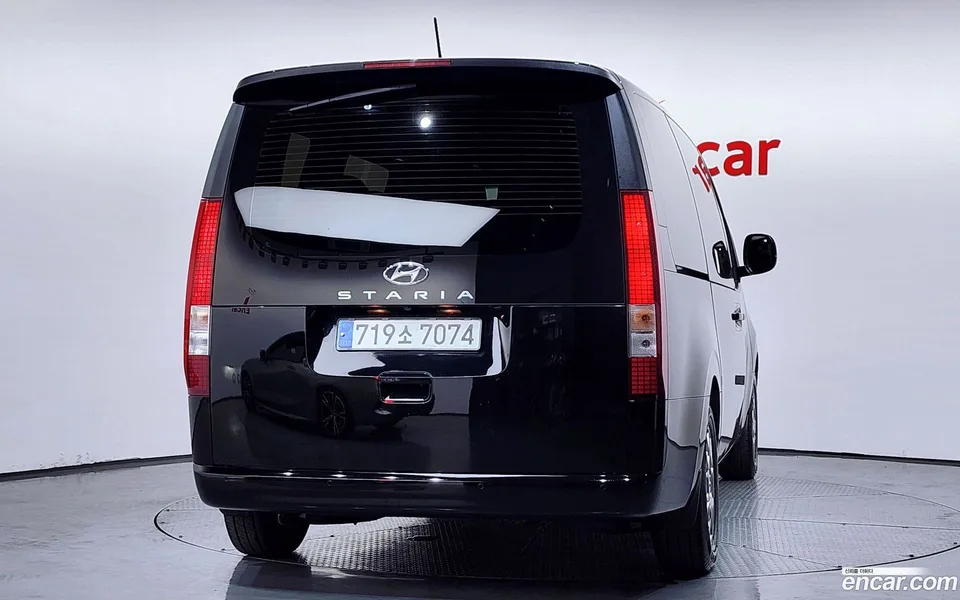 Hyundai Staria 11 2023 — миниатюра 4