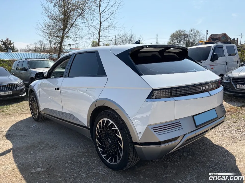Hyundai Ioniq 5 2024 — миниатюра 3